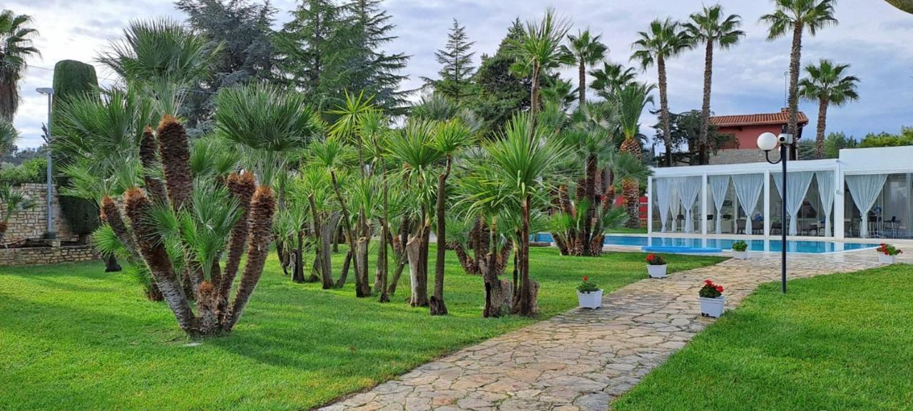 B&B Villa Adriana Andria Exterior foto